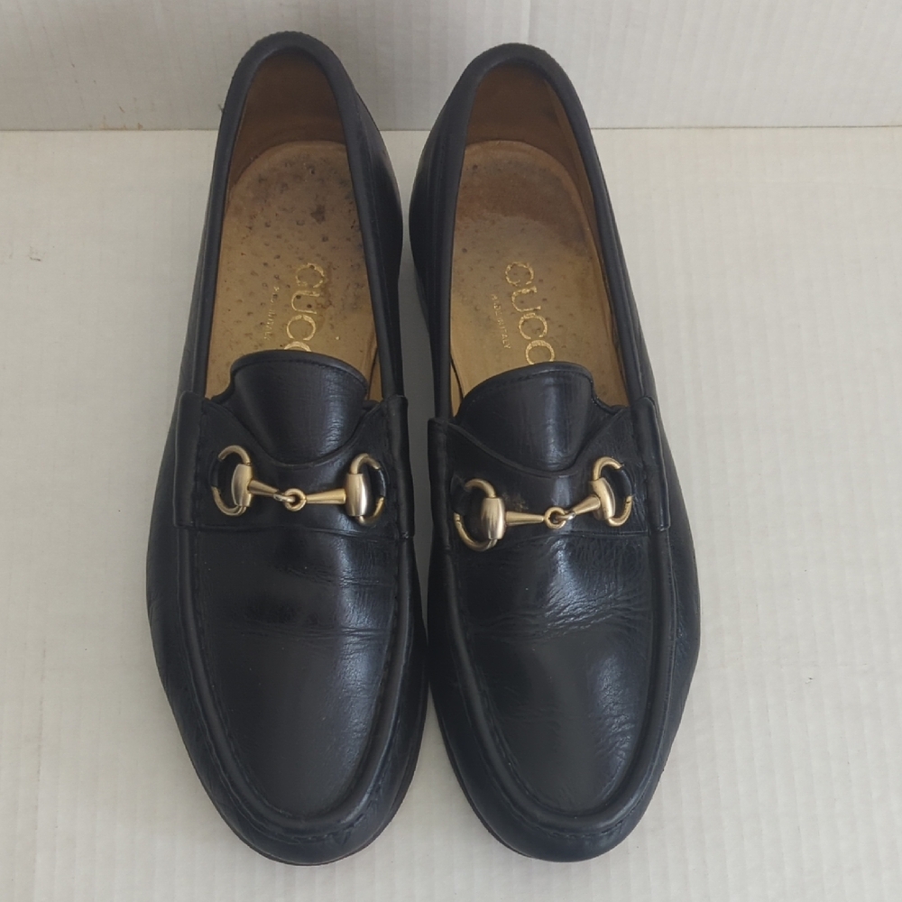 Gucci Black Leather Loafers with Gold Detail - Picture 3 of 13